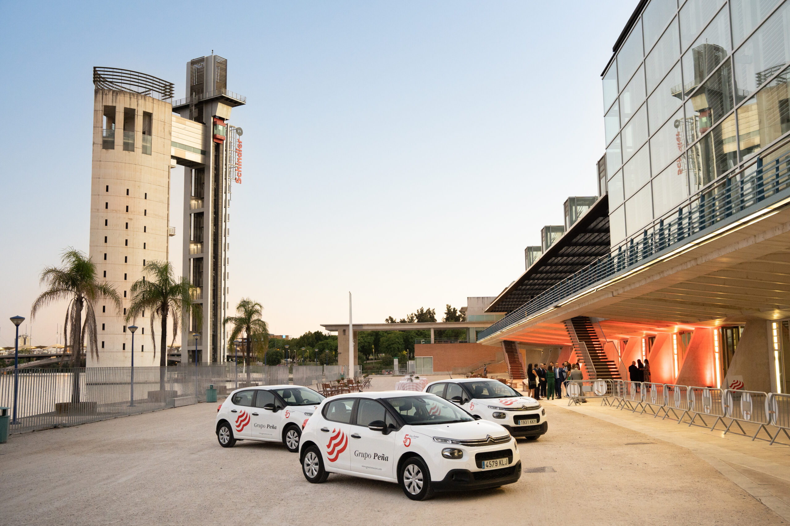 Fotografía corporativa Grupo Peña Automoción